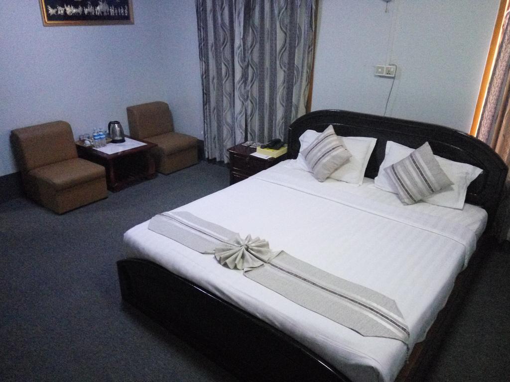 Hotel Mahar Mandalay Buitenkant foto
