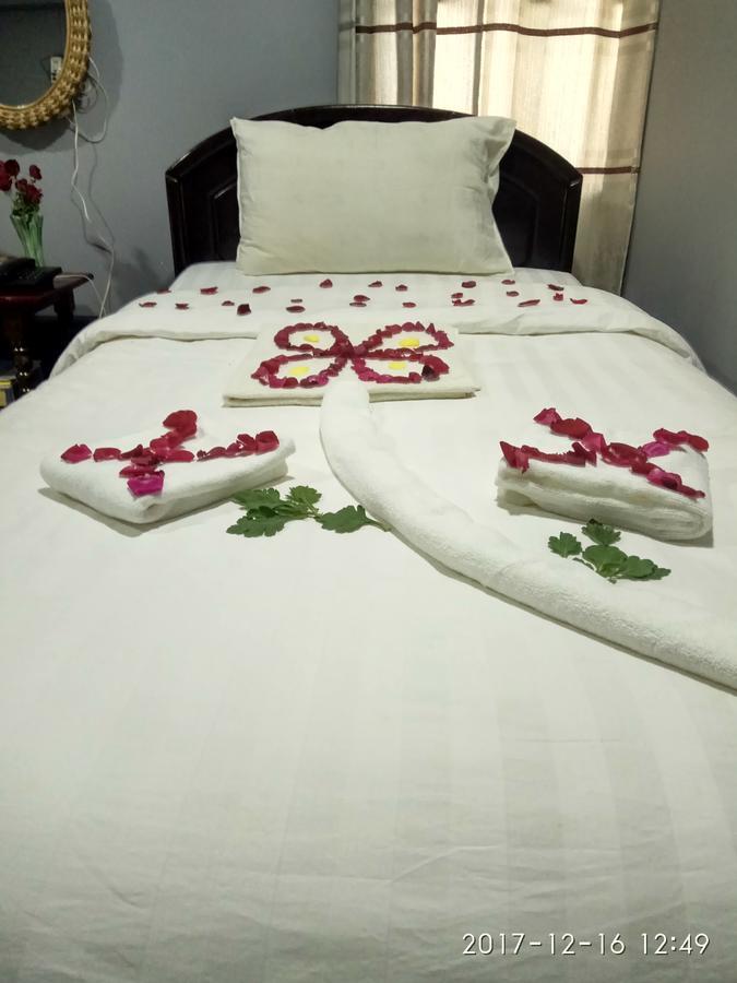 Hotel Mahar Mandalay Buitenkant foto