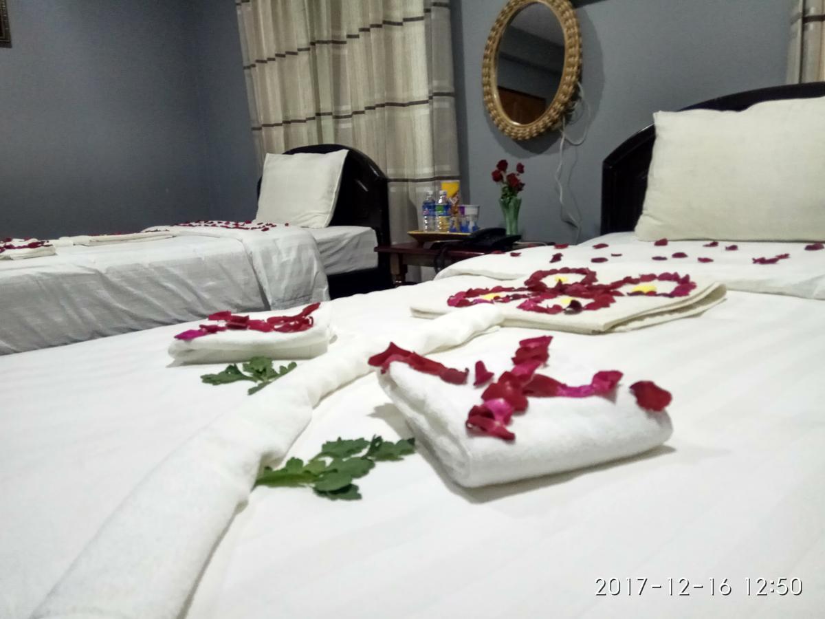 Hotel Mahar Mandalay Buitenkant foto