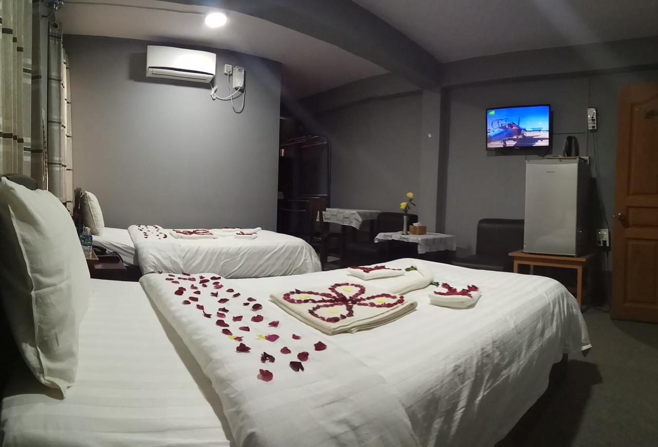 Hotel Mahar Mandalay Buitenkant foto